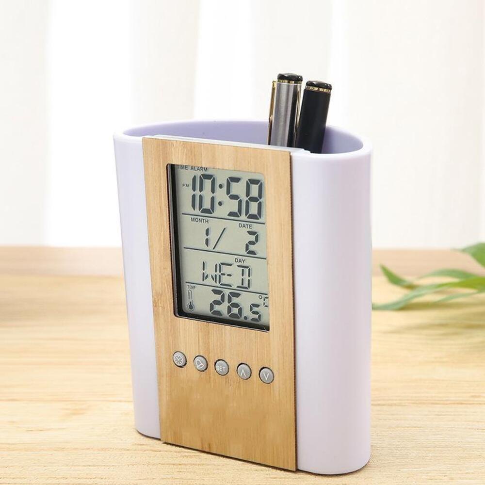 Pen holder